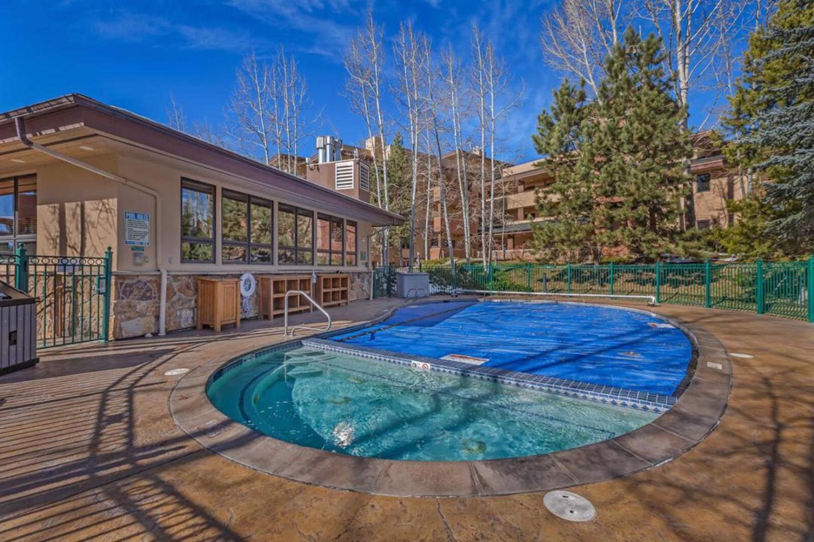 #1012 - Walk To Ski, Newly Remodeled Mountain View Condo With Pool Steamboat Springs Kültér fotó